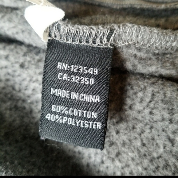 Rusty button down hoodie earbuds in hood - Picture 4 of 6